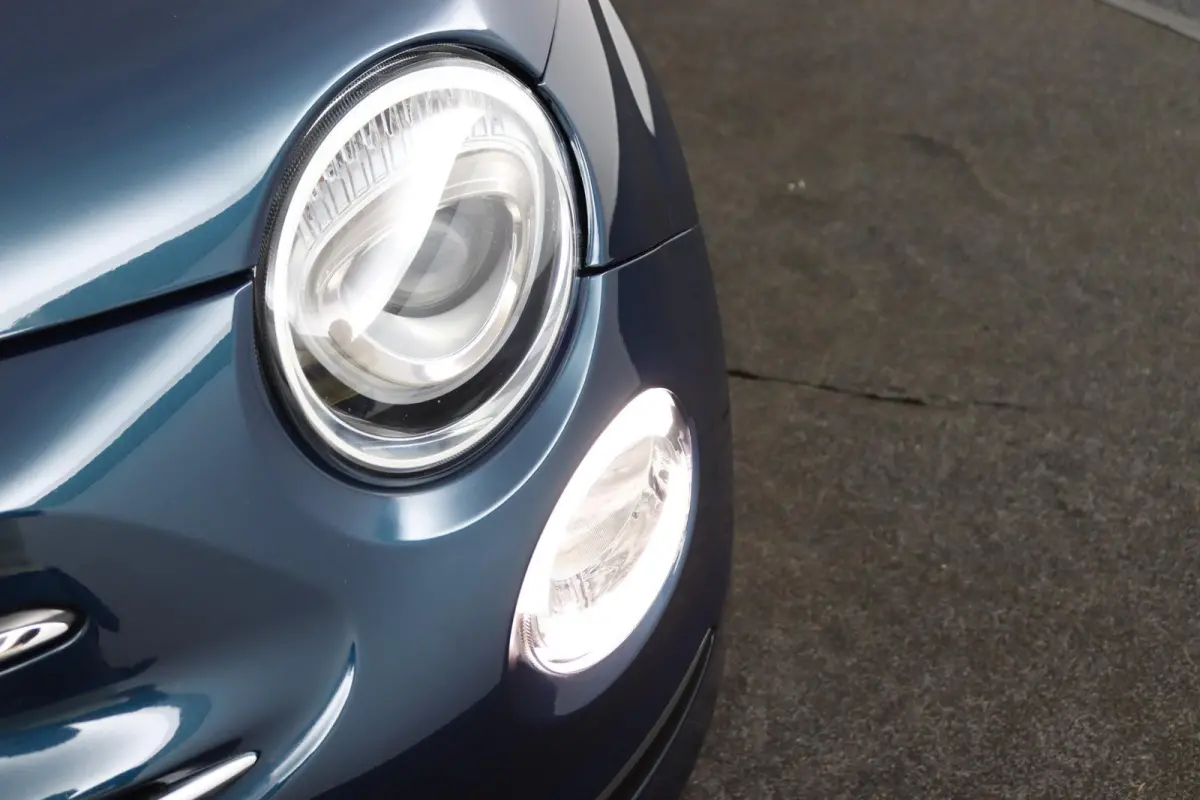 1.0 Hybrid Dolcevita Cabrio*CRUISE*A/C*TEL*LED*PDC