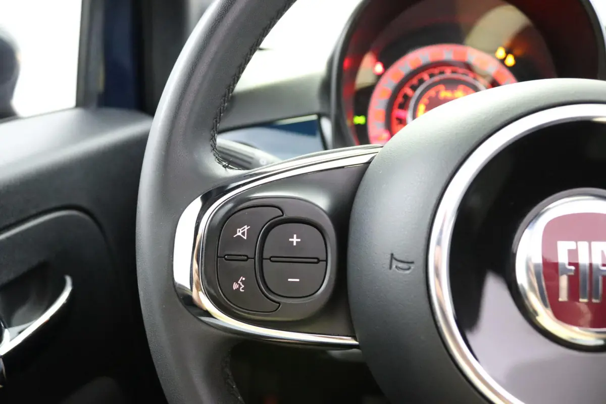 1.0 Hybrid Dolcevita Cabrio*CRUISE*A/C*TEL*LED*PDC