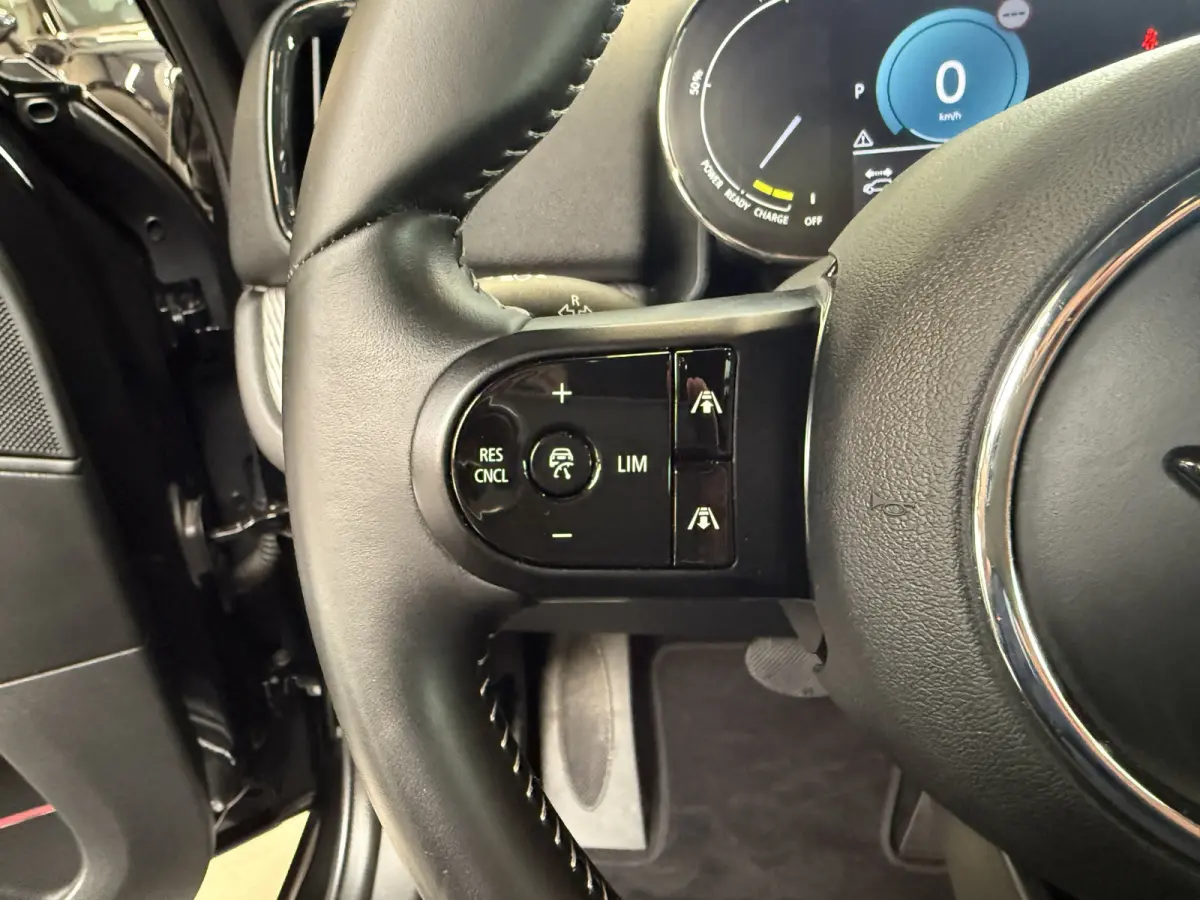 2.0 Cooper SE ALL4 Leder/Camera/Memory/Apple
