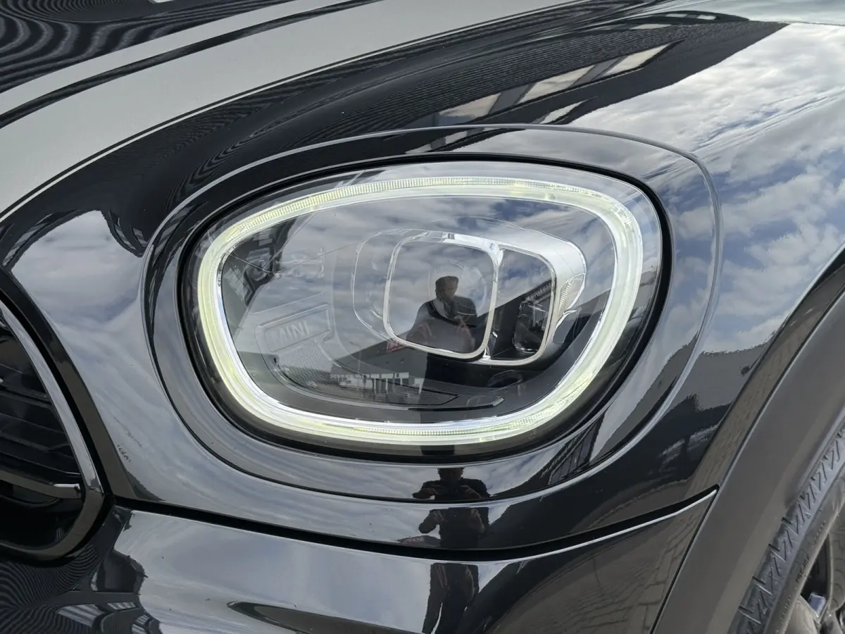 2.0 Cooper SE ALL4 Leder/Camera/Memory/Apple