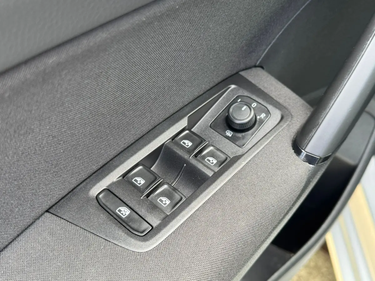 TSI COMFORTLINE 7PERS. TREKHAAK/PDC/NAVI/7-PERSOONS