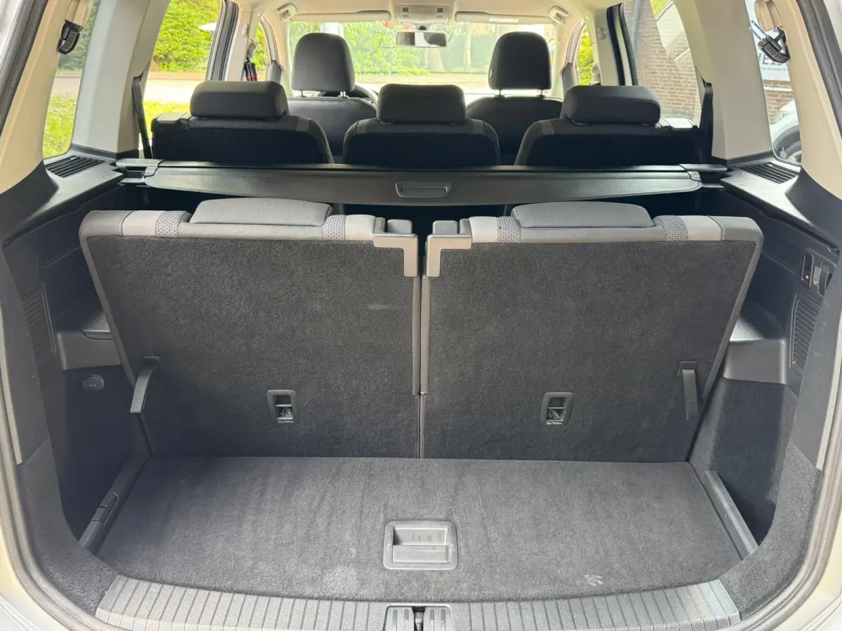 TSI COMFORTLINE 7PERS. TREKHAAK/PDC/NAVI/7-PERSOONS