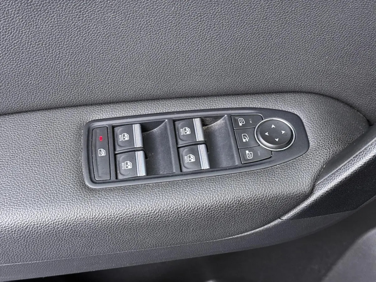 E-Tech Plug-in Hybrid 160 Intens | Stoel- & Stuurverw. | Groot Navi |