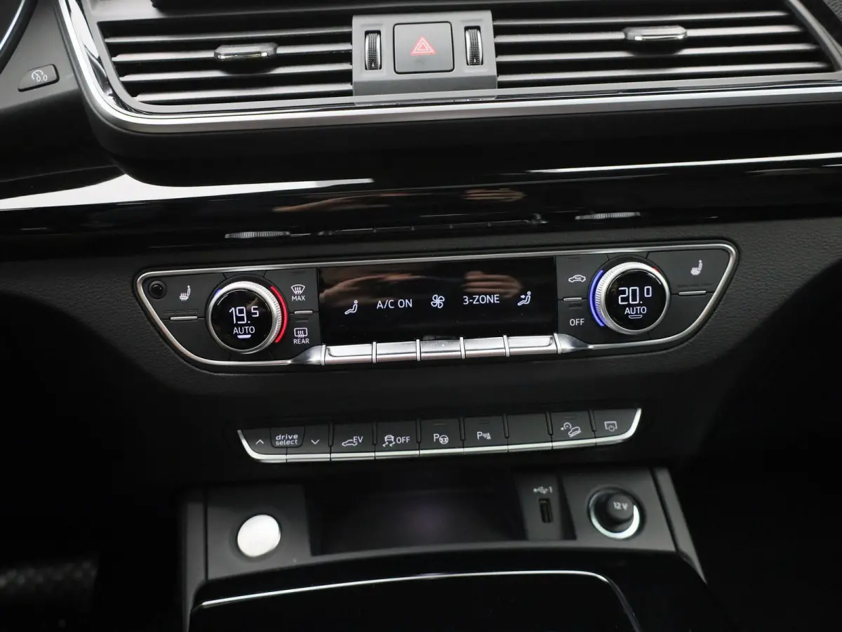55 TFSI e S edition Competition 367 PK | S-line | Automaat | Panoramadak | 360 Camera | Bang & Olufsen Premium | Climate Control | Trekhaak | Adaptive Cruise Control |