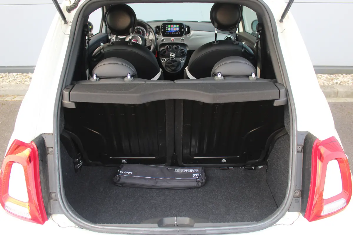 0.9 TwinAir Turbo Sport | Airco | Cruise C. | 15" LMV " | Bluetooth | Ventrale vergr. | Elec. ramen & Sp. | Airco | Cruise C. | 15" LMV " | Bluetooth | Ventrale vergr. | Elec. ramen & Sp. |