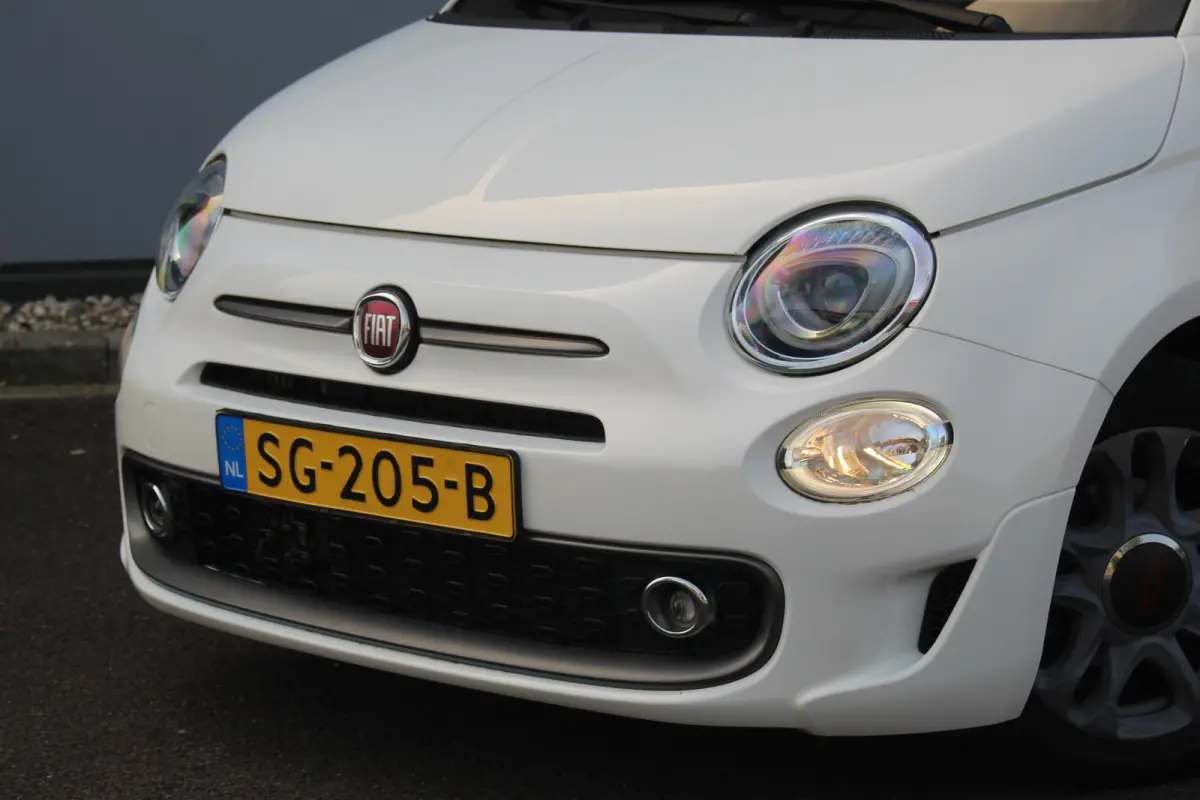 0.9 TwinAir Turbo Sport | Airco | Cruise C. | 15" LMV " | Bluetooth | Ventrale vergr. | Elec. ramen & Sp. | Airco | Cruise C. | 15" LMV " | Bluetooth | Ventrale vergr. | Elec. ramen & Sp. |