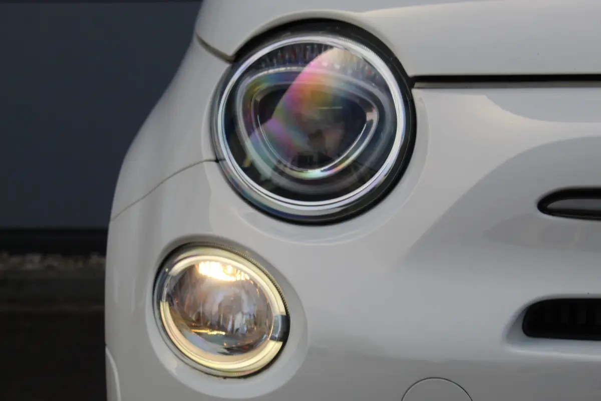 0.9 TwinAir Turbo Sport | Airco | Cruise C. | 15" LMV " | Bluetooth | Ventrale vergr. | Elec. ramen & Sp. | Airco | Cruise C. | 15" LMV " | Bluetooth | Ventrale vergr. | Elec. ramen & Sp. |