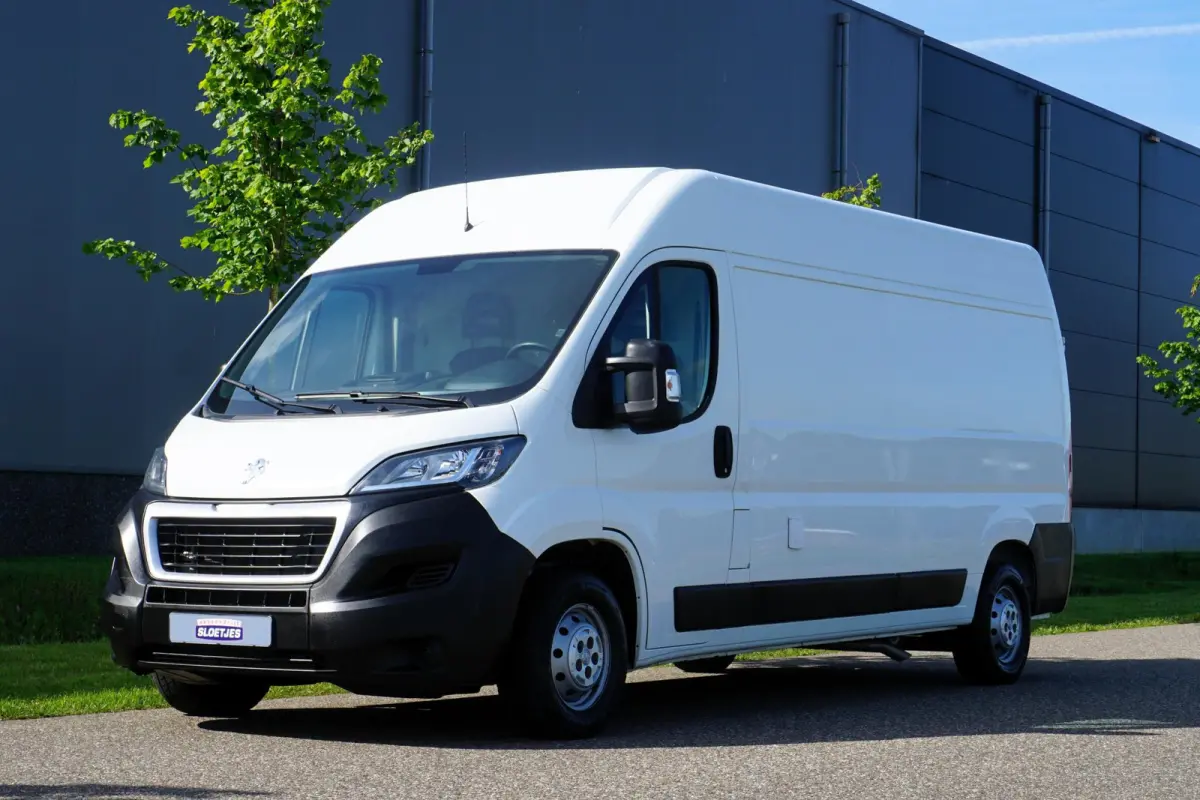 335 2.2 BlueHDi 165 L3H2 Premium Mobiele Werkplaats |Sortimo inrichting |Wandstroom |2 stoelen |2 airbags |Camera |Standkachel |Verwarmde stoelen |EURO6D |165 pk |1e eigenaar
