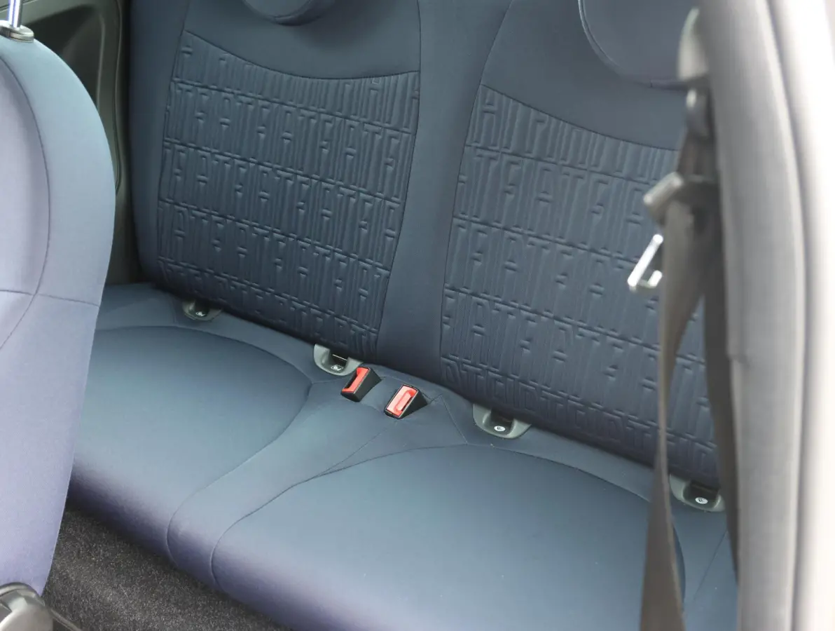 1.0 Hybrid Club | 1ste eigenaar | Climate | Privacy Glass | AppleCarPlay | Cruise Control