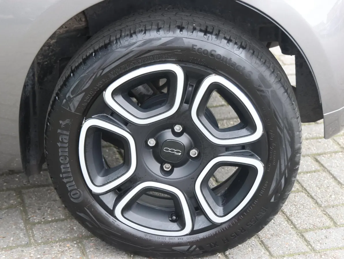 1.0 Hybrid Club | 1ste eigenaar | Climate | Privacy Glass | AppleCarPlay | Cruise Control