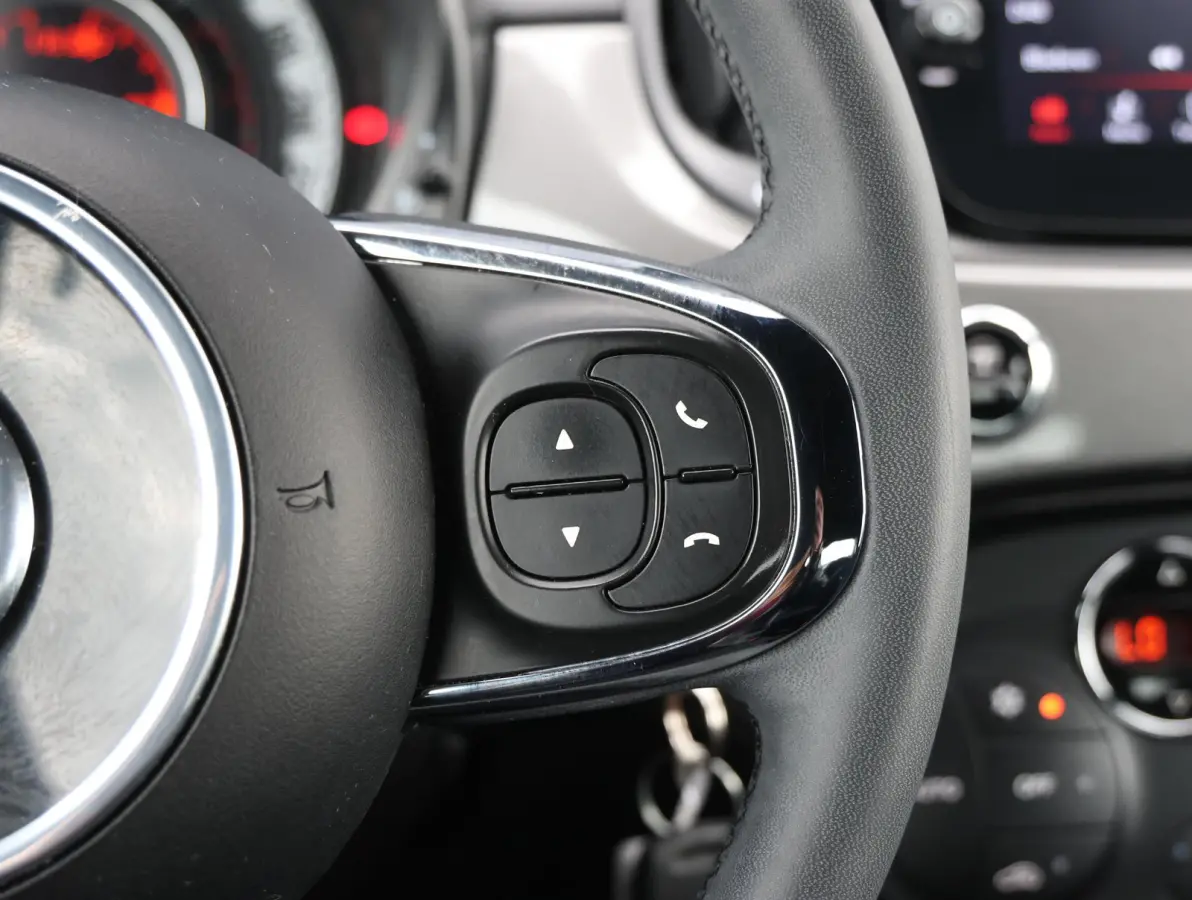 1.0 Hybrid Club | 1ste eigenaar | Climate | Privacy Glass | AppleCarPlay | Cruise Control