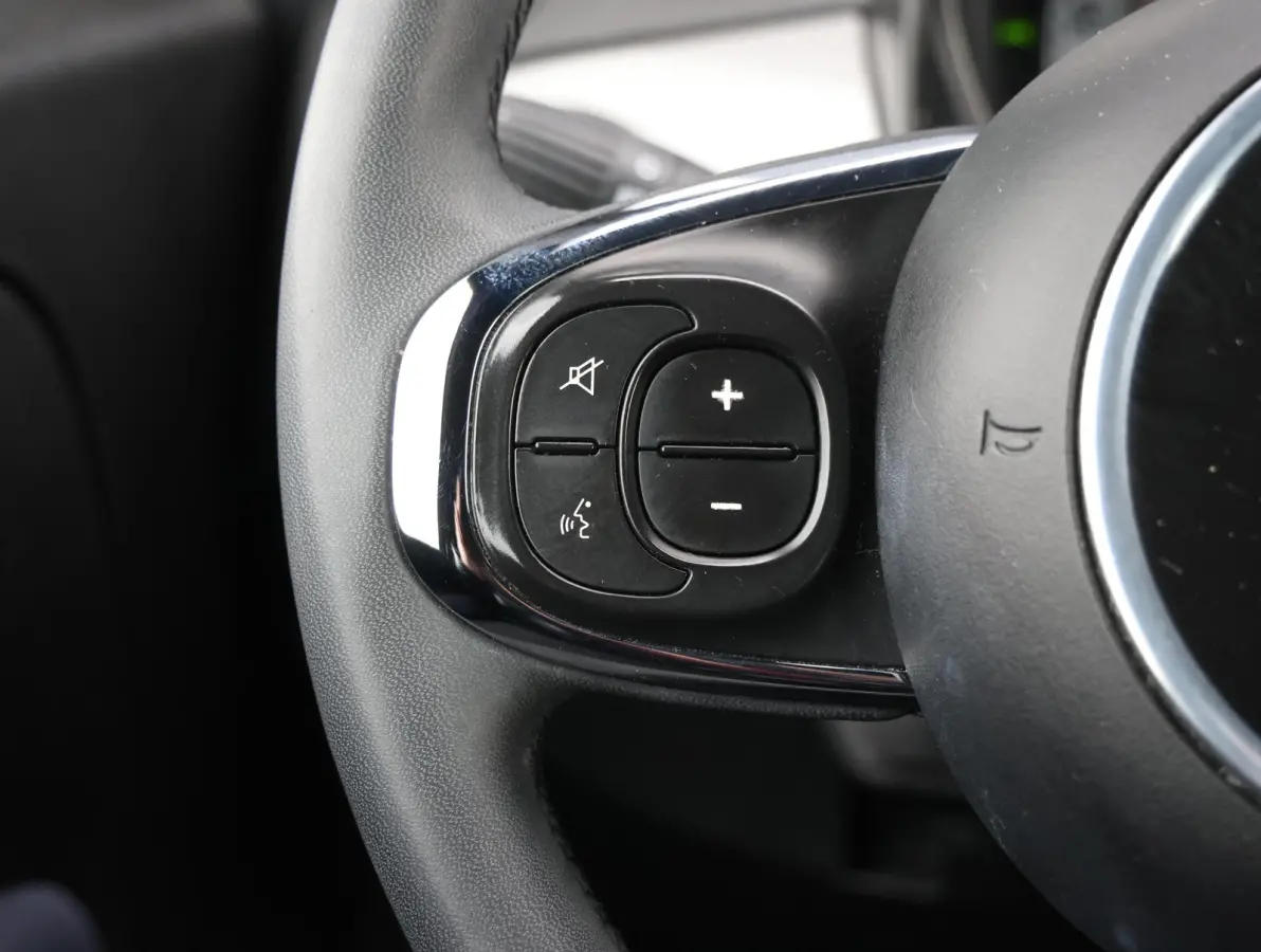 1.0 Hybrid Club | 1ste eigenaar | Climate | Privacy Glass | AppleCarPlay | Cruise Control