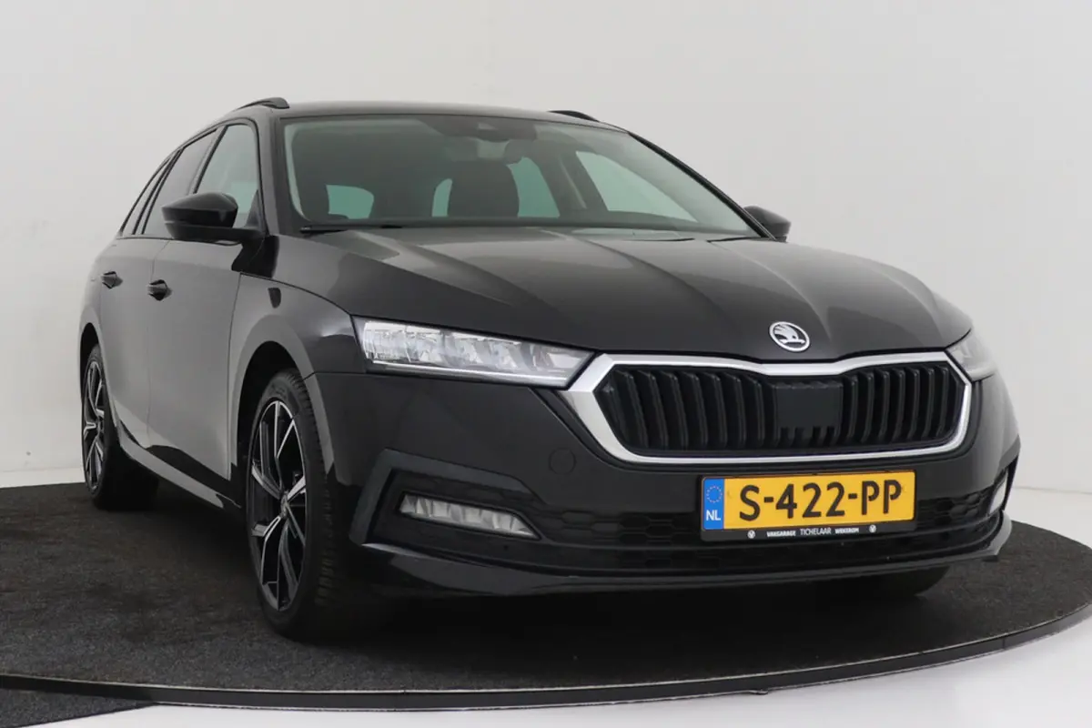 1.5 TSI First Edition | Camera | CarPlay | Stoelverwarming |