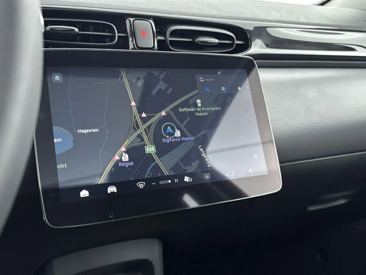 Design 37.3 kWh 95pk | Lage kilometerstand! | 265km WLTP Actieradius | Navigatie | Panoramadak | Achteruitrijcamera | Adaptieve Cruise Control | Climate Control | Parkeersensoren | Bluetooth