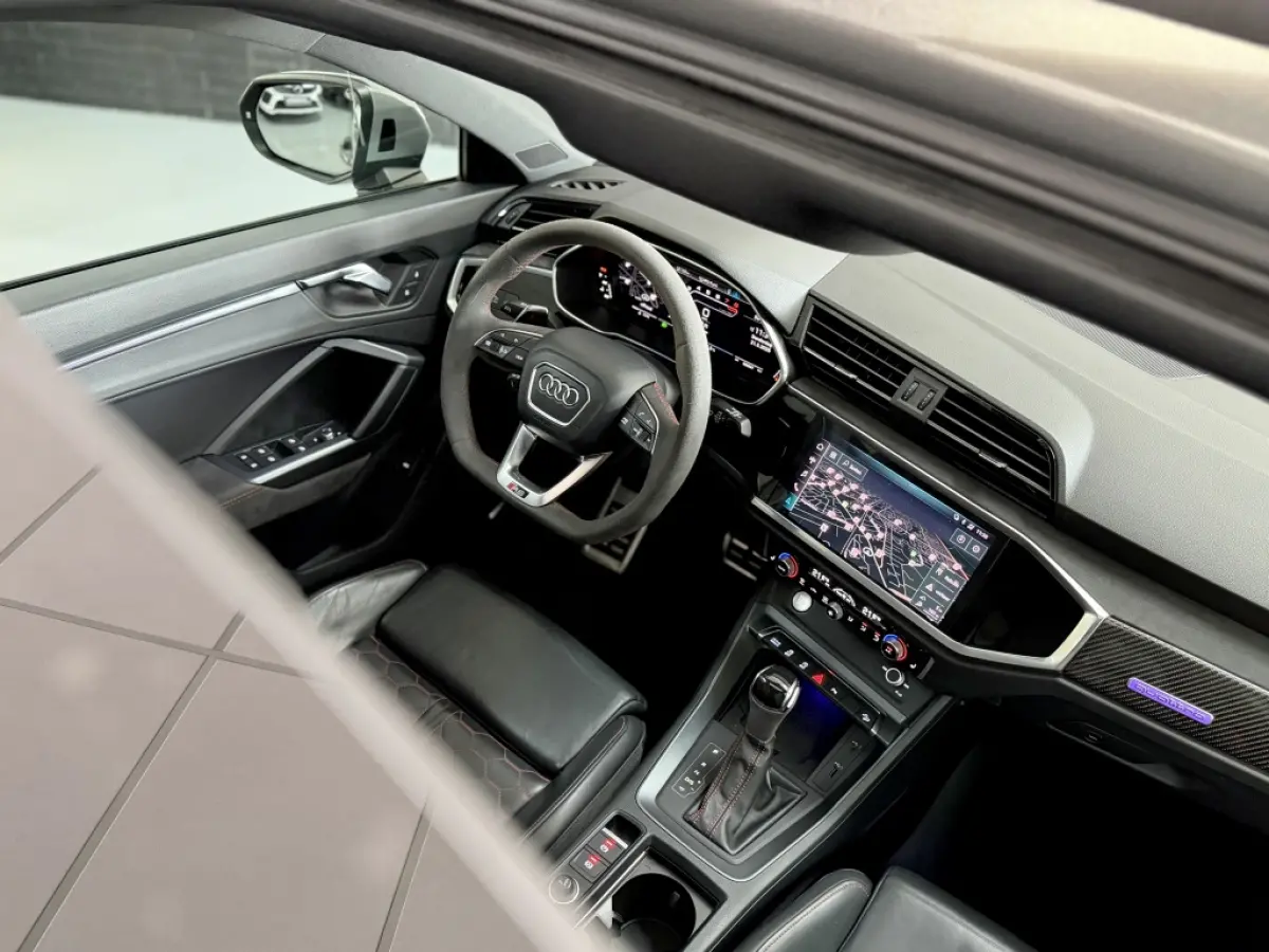 RSQ3 2.5 TFSI Quattro PANO RS SEAT TREKH