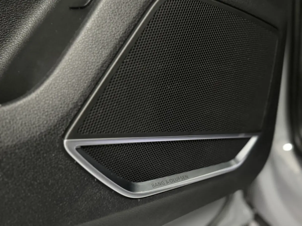 RSQ3 2.5 TFSI Quattro PANO RS SEAT TREKH