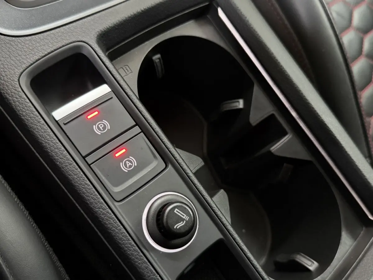 RSQ3 2.5 TFSI Quattro PANO RS SEAT TREKH