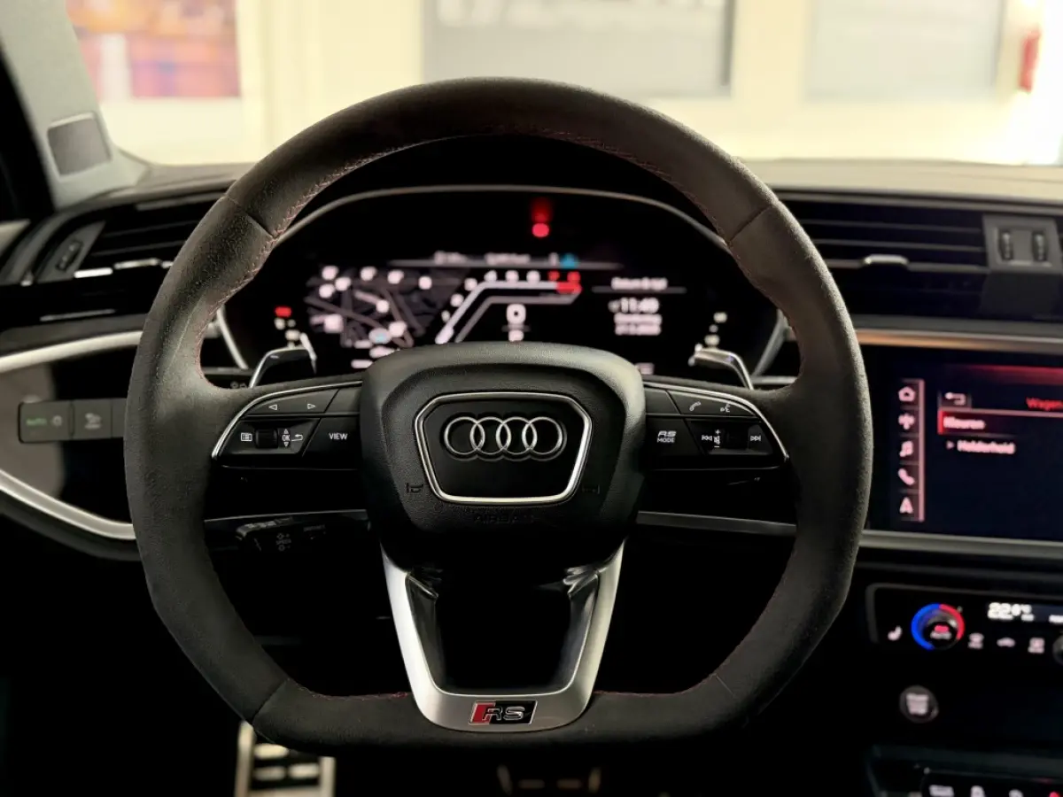 RSQ3 2.5 TFSI Quattro PANO RS SEAT TREKH