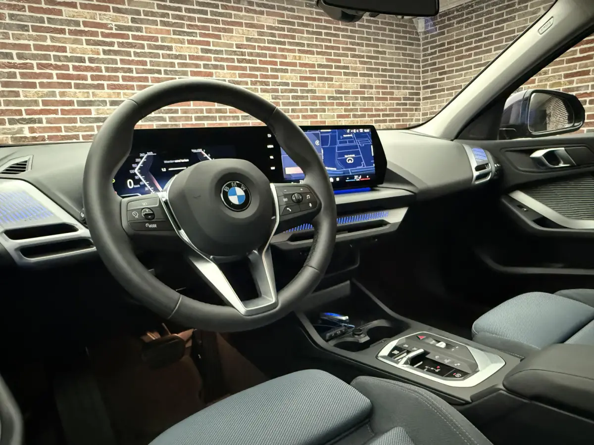 120 M Sport Design Edition M PAKKET