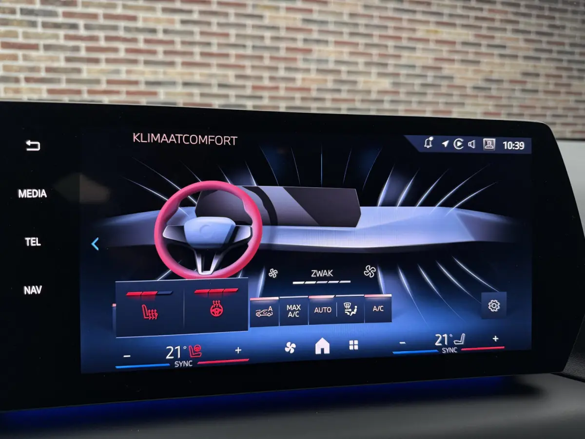 120 M Sport Design Edition M PAKKET