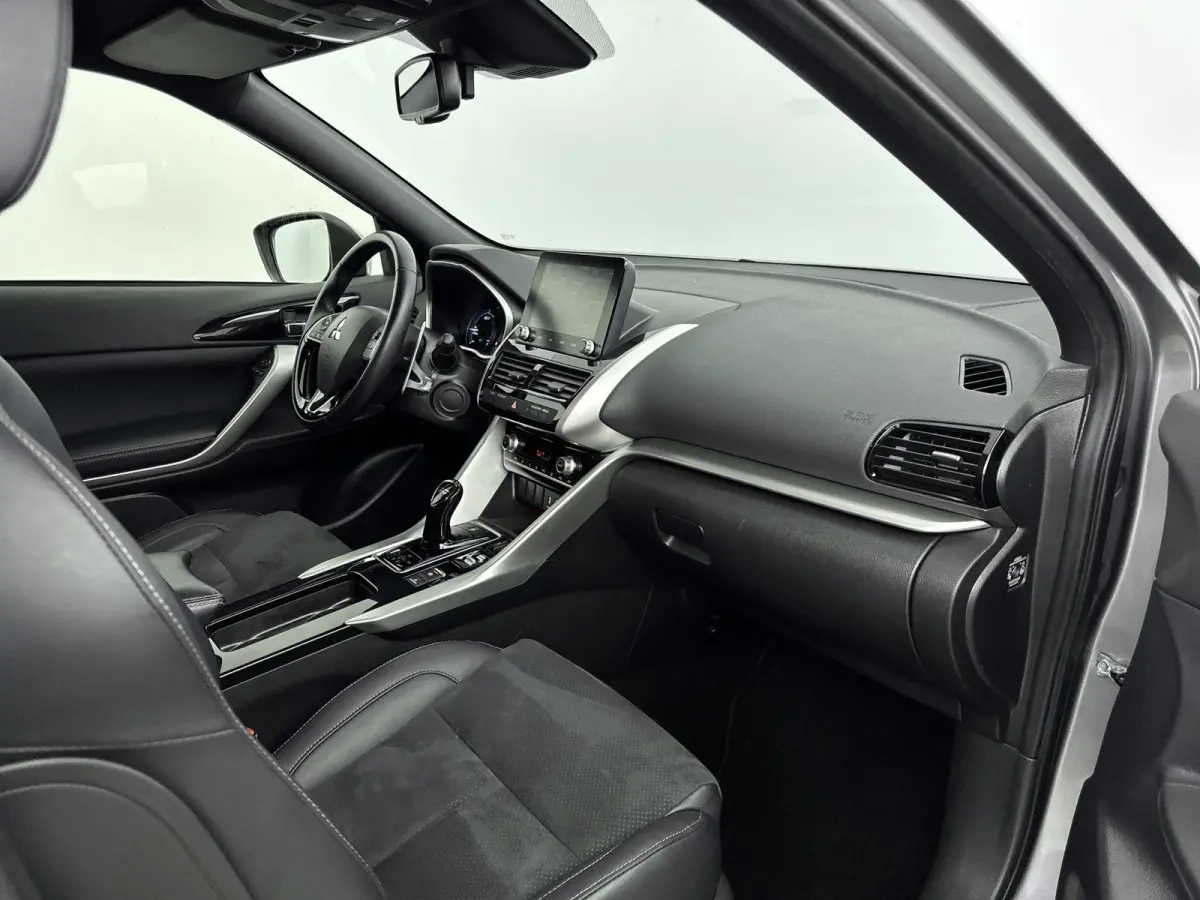 188pk PHEV Automaat | Trekhaak | 1.500 kg Trekgewicht | Navigatie | Camera | Stoel/Achterbankverwarming