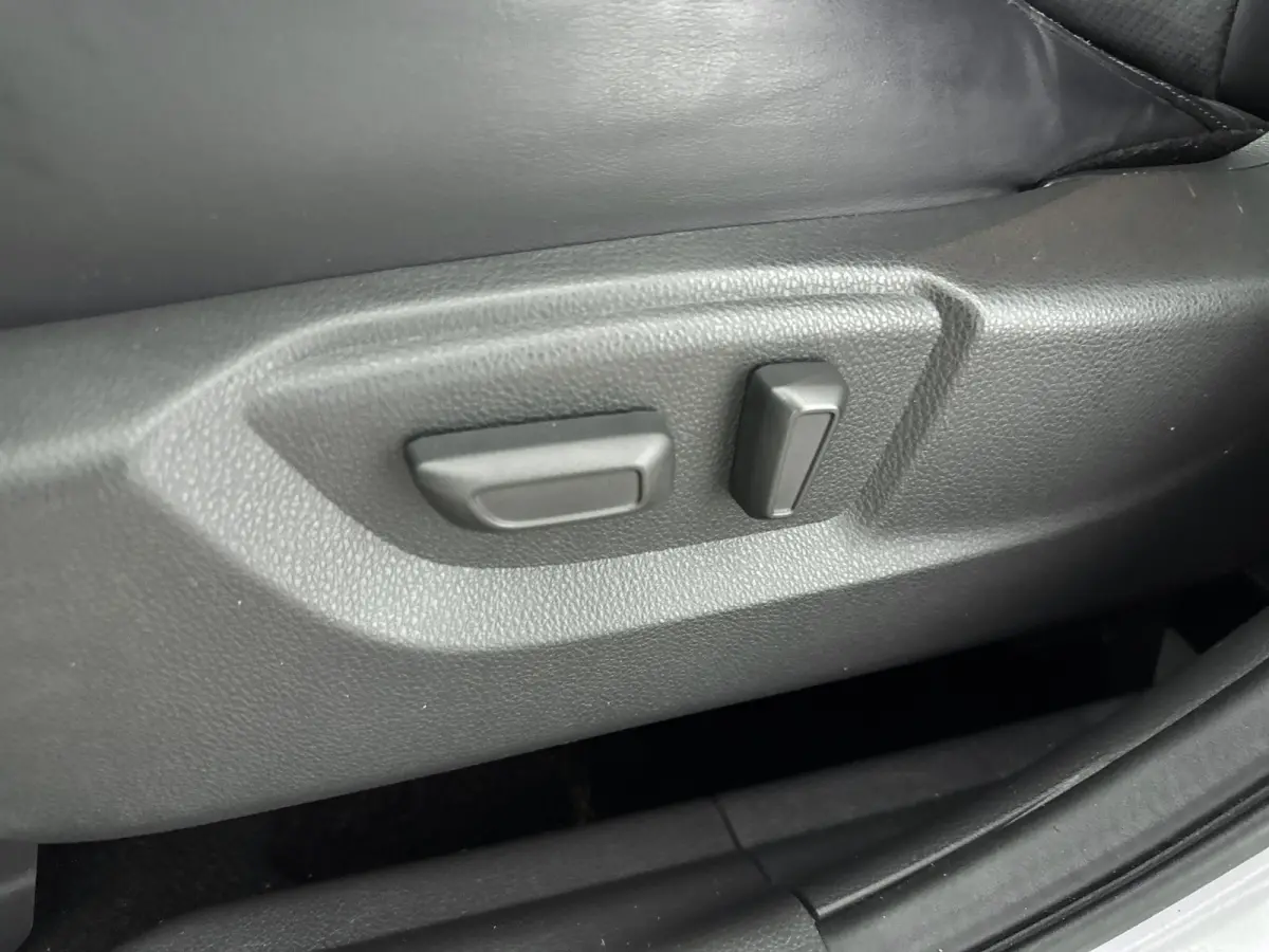 188pk PHEV Automaat | Trekhaak | 1.500 kg Trekgewicht | Navigatie | Camera | Stoel/Achterbankverwarming