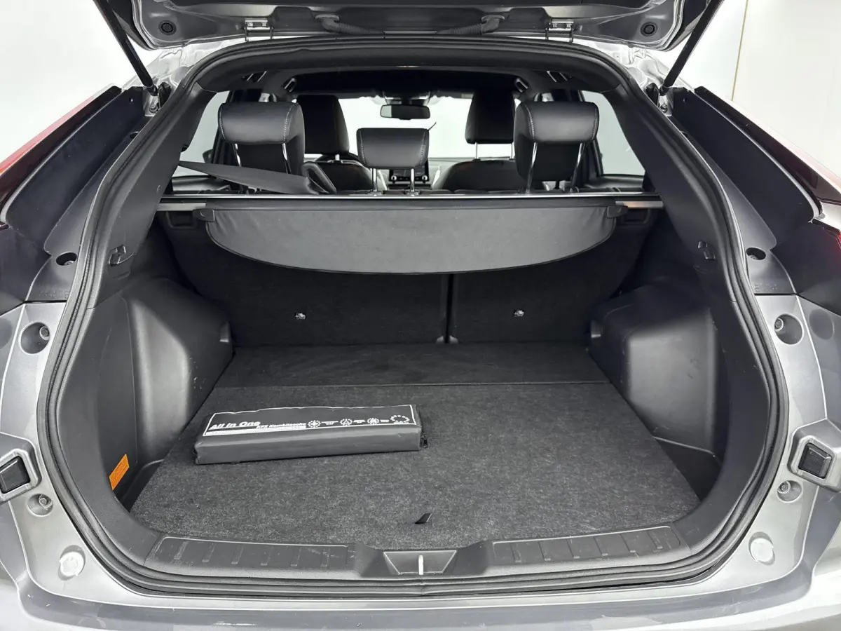 188pk PHEV Automaat | Trekhaak | 1.500 kg Trekgewicht | Navigatie | Camera | Stoel/Achterbankverwarming