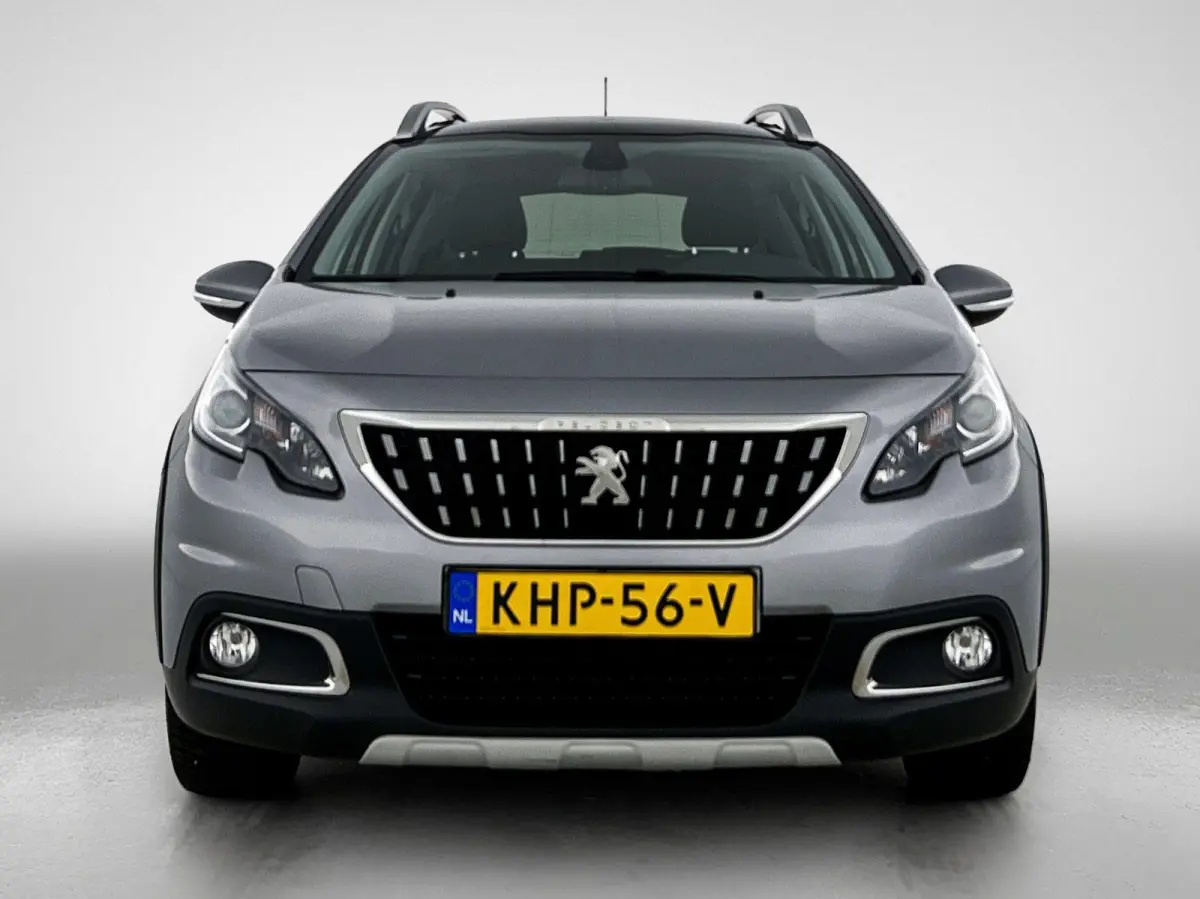 SUV Crossway 130pk Automaat | Navigatie | Panoramadak | Achteruitrijcamera | Leder/Alcantara | Climate Control | Cruise Control | Parkeersensoren | Grip Control | Apple Carplay / Android Aut