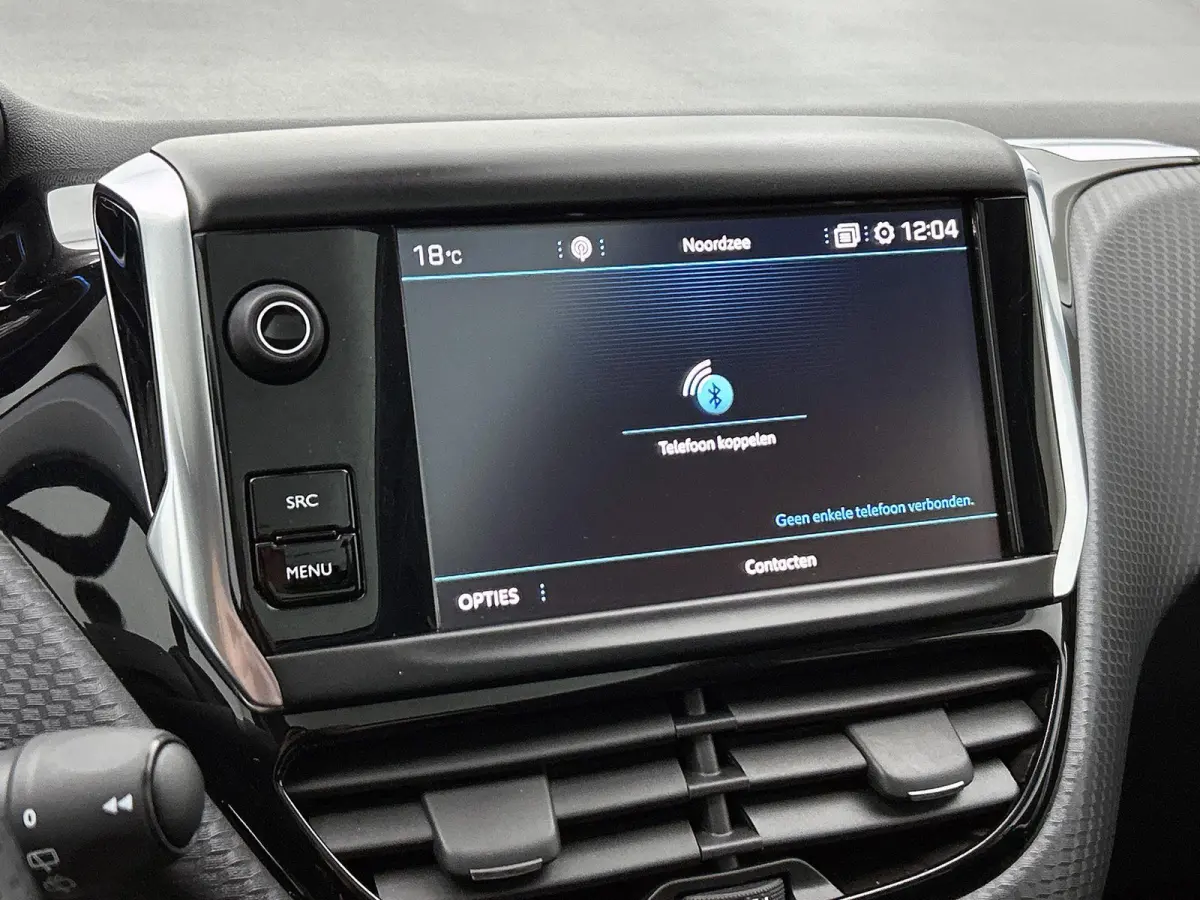 SUV Crossway 130pk Automaat | Navigatie | Panoramadak | Achteruitrijcamera | Leder/Alcantara | Climate Control | Cruise Control | Parkeersensoren | Grip Control | Apple Carplay / Android Aut