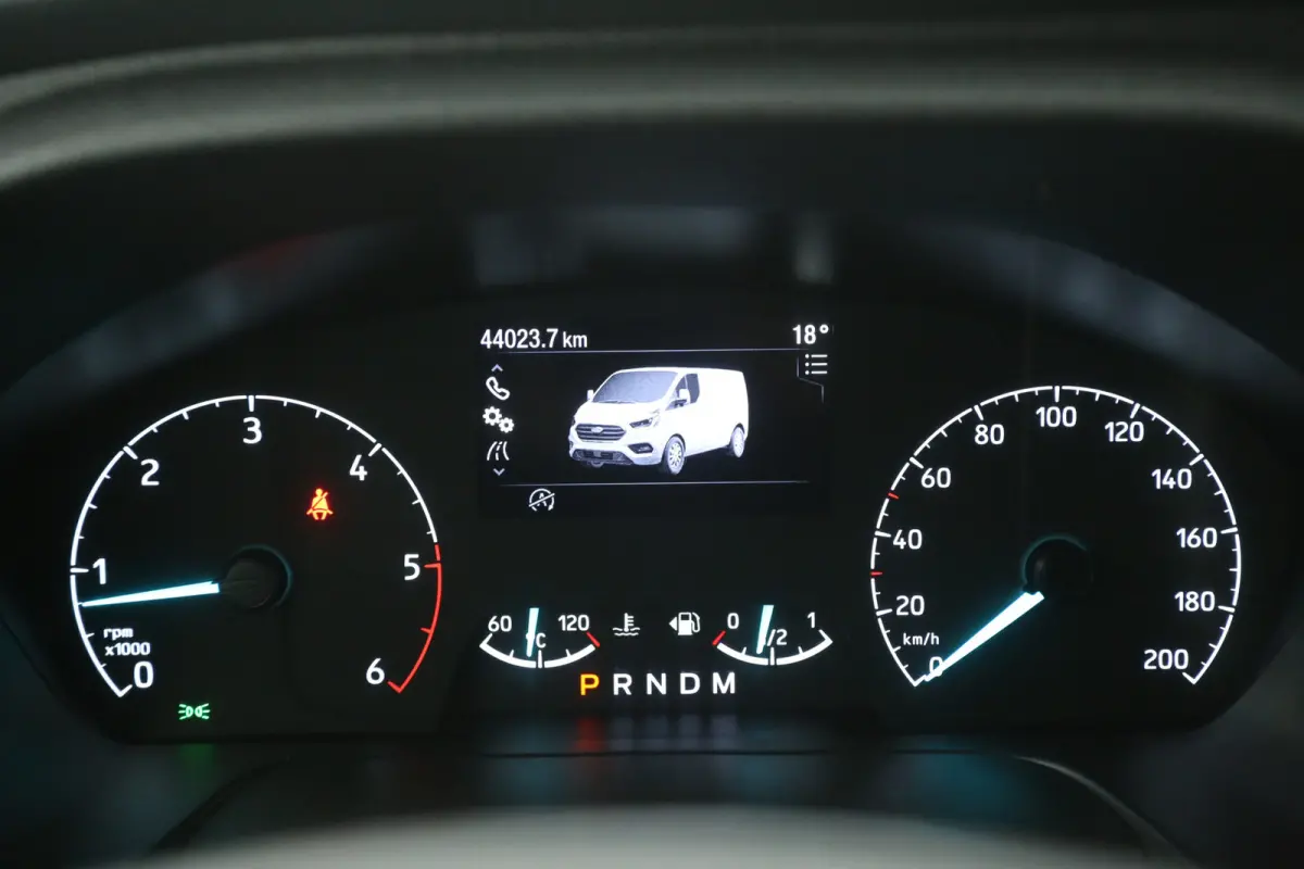 2.0 TDCI L2H1 | DC | 6 Zits | Aut. | Airco | Cruise | Camera | Trekhaak | Carplay | 2xSchuifdeur