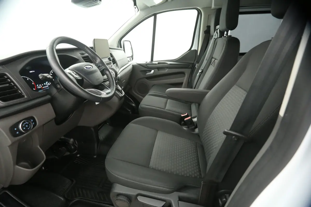 2.0 TDCI L2H1 | DC | 6 Zits | Aut. | Airco | Cruise | Camera | Trekhaak | Carplay | 2xSchuifdeur