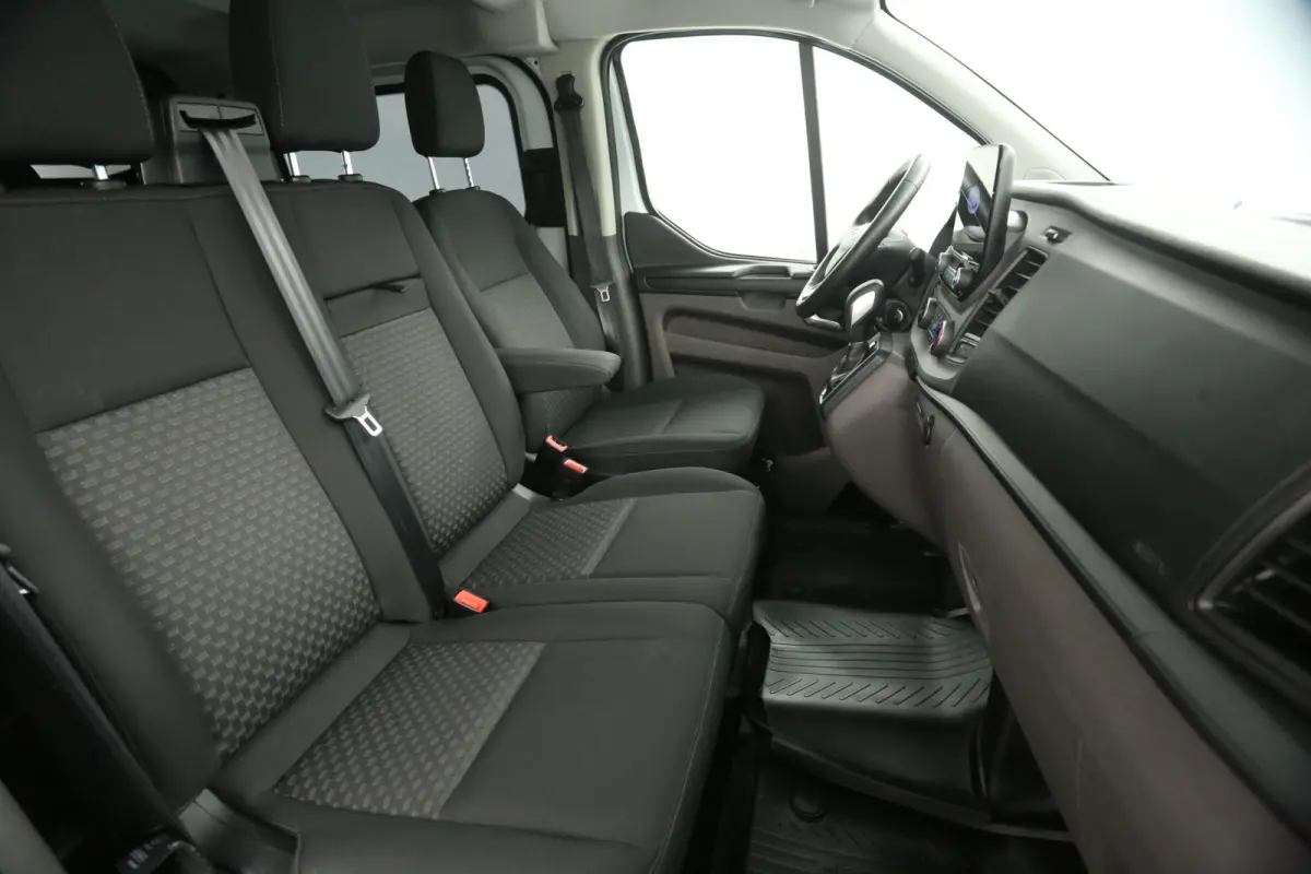 2.0 TDCI L2H1 | DC | 6 Zits | Aut. | Airco | Cruise | Camera | Trekhaak | Carplay | 2xSchuifdeur