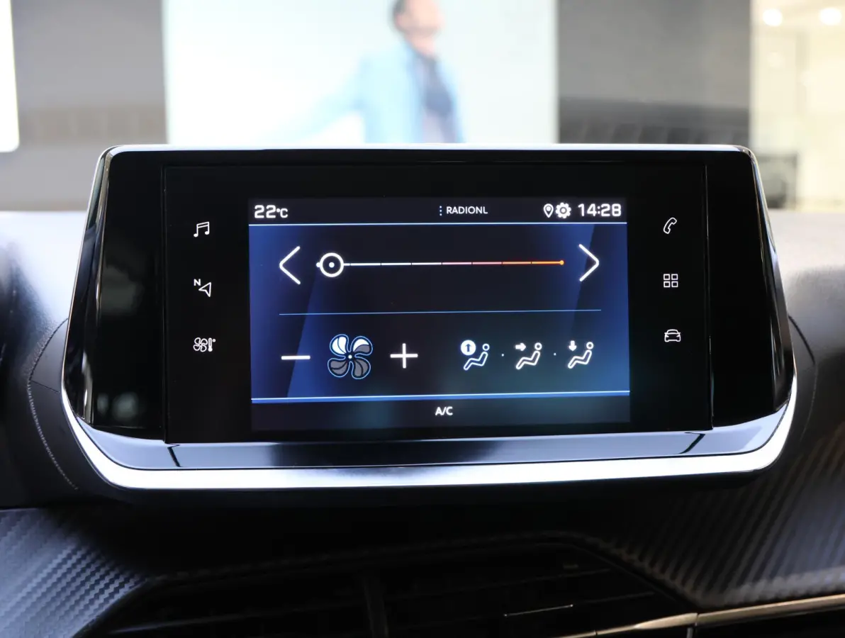 Active 75 pk | CarPlay | Airconditioning | Cruise Control