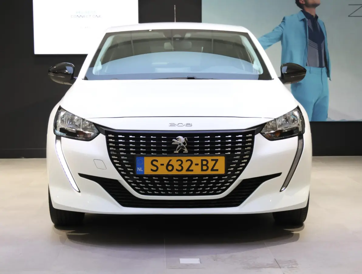 Active 75 pk | CarPlay | Airconditioning | Cruise Control