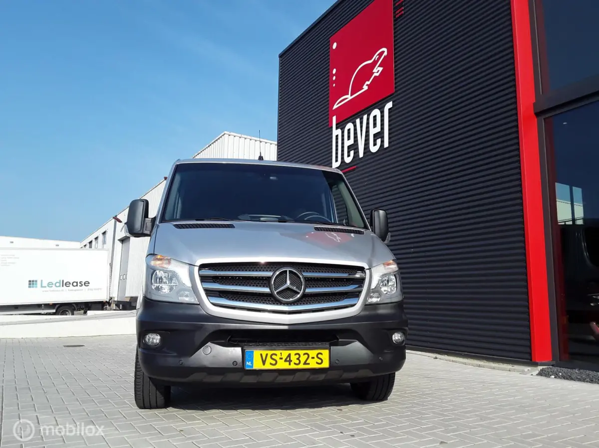 bestel 213 2.2 CDI 325 ZELFRIJDER
