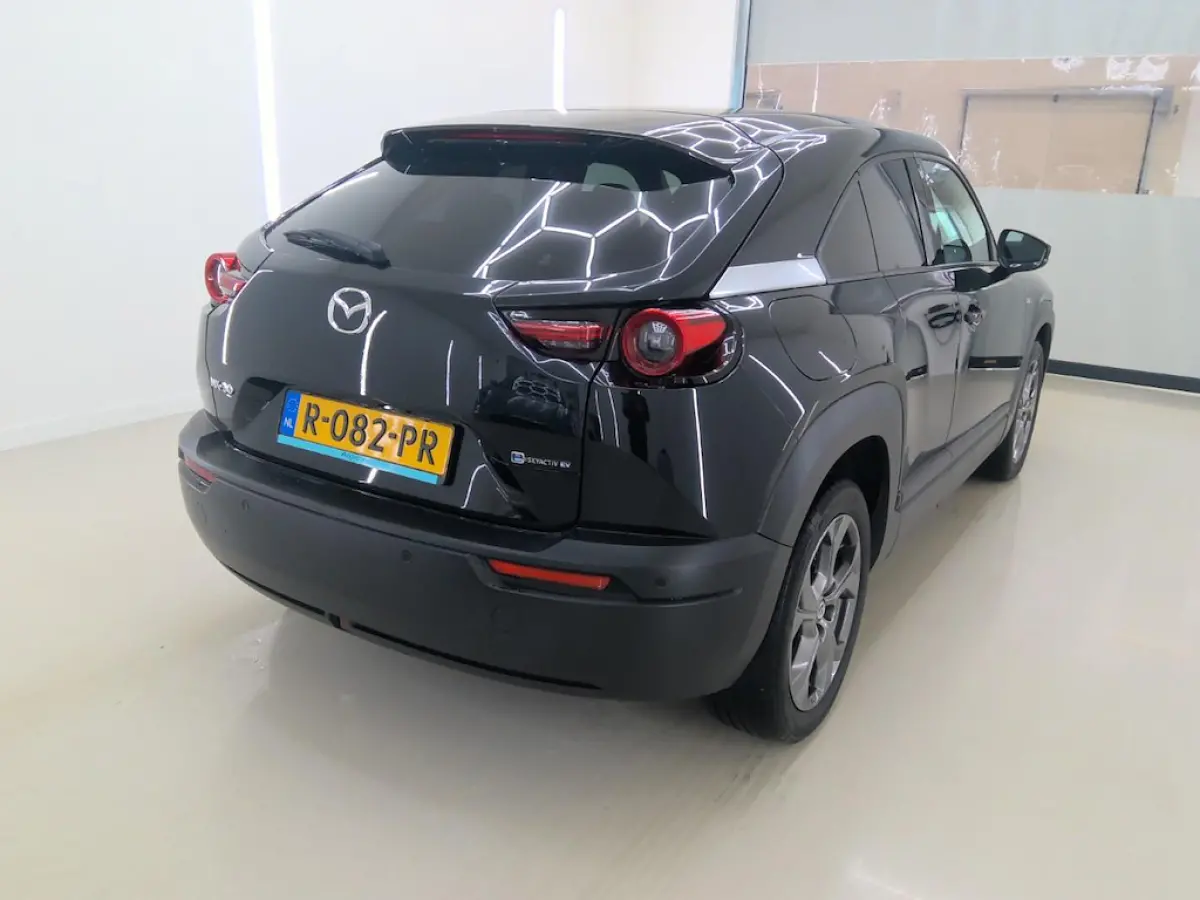 E-SkyActiv EV 145| Makoto Premium Pack| LUXE|PANO|