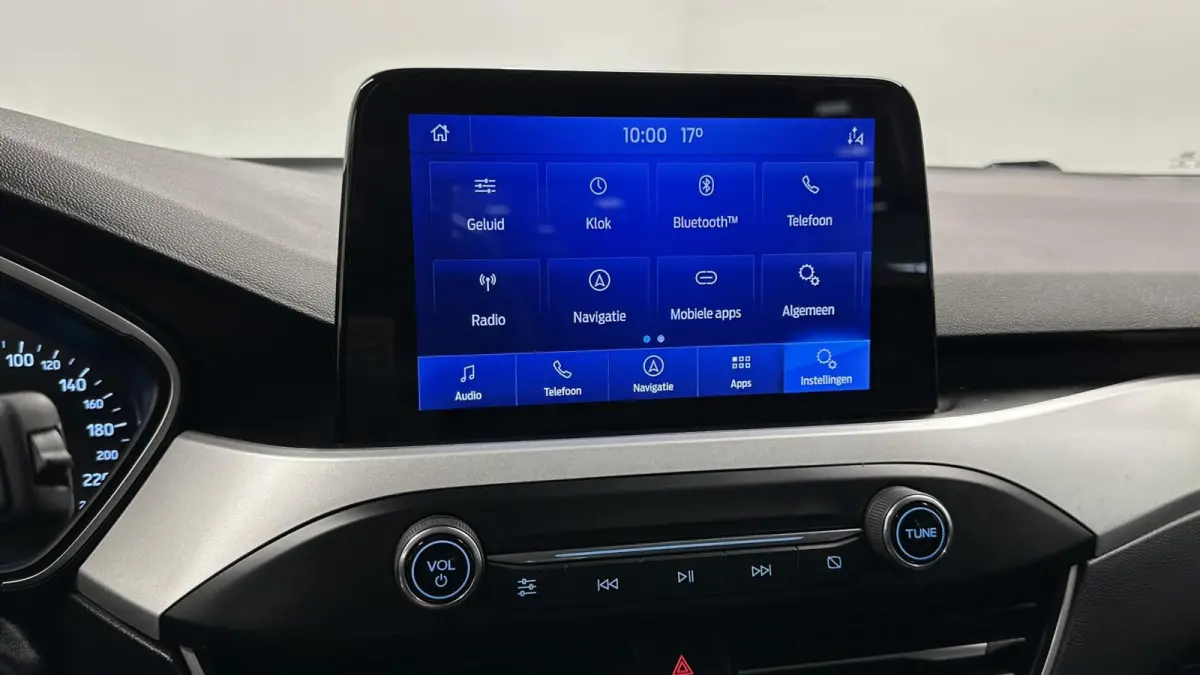 1.0 EcoBoost Hybrid Trend Edition Business CAMERA