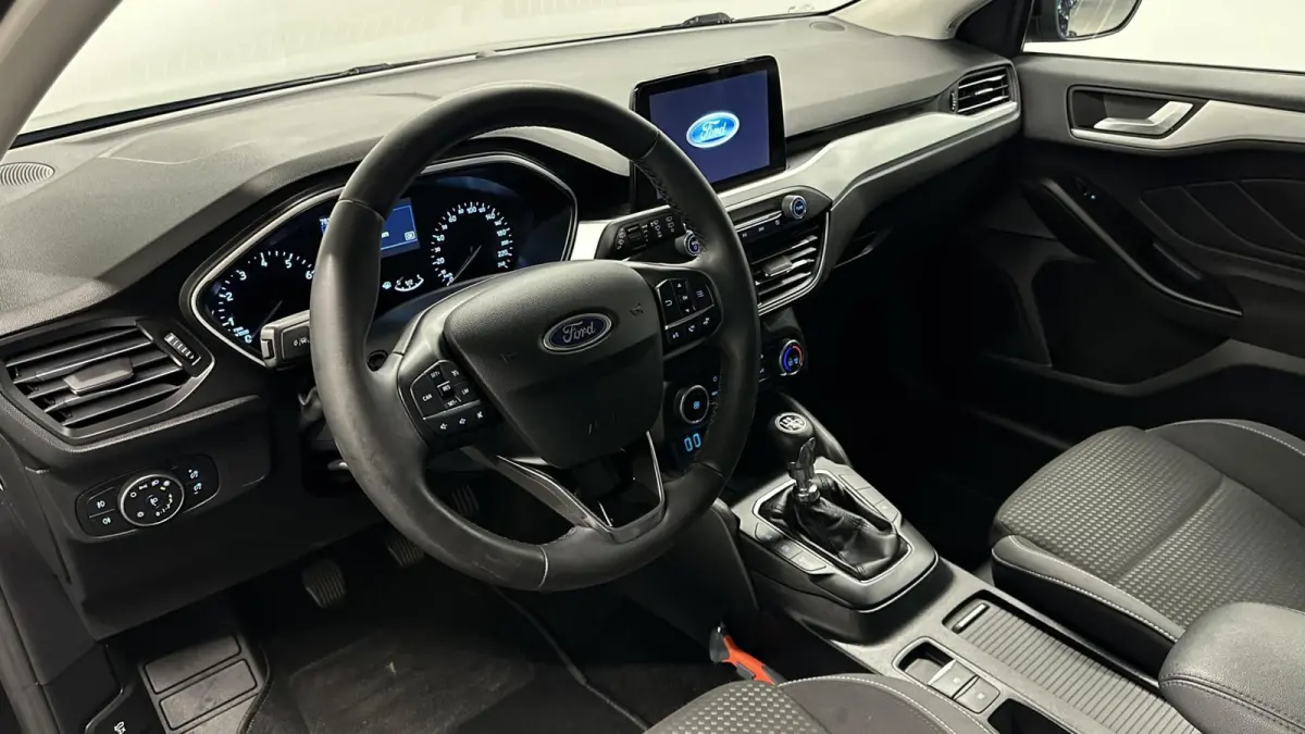1.0 EcoBoost Hybrid Trend Edition Business CAMERA
