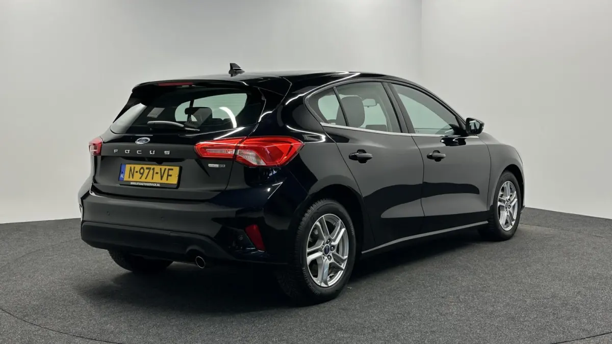 1.0 EcoBoost Hybrid Trend Edition Business CAMERA