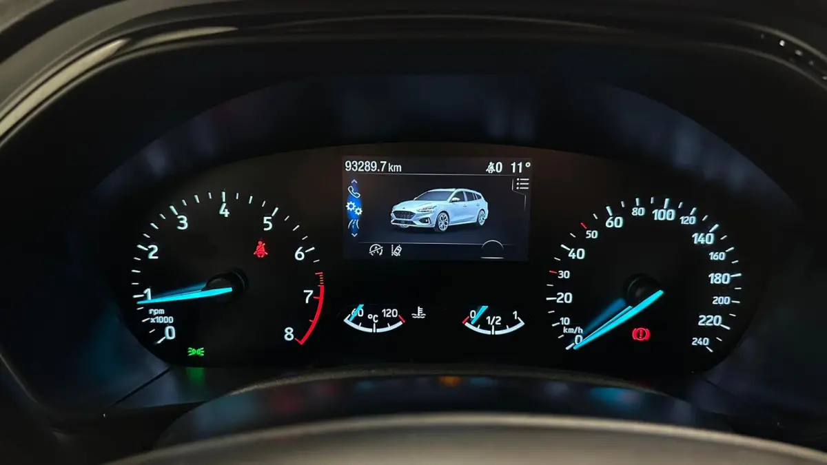 1.0 EcoBoost Hybrid Connected ST-Line CAMERA.