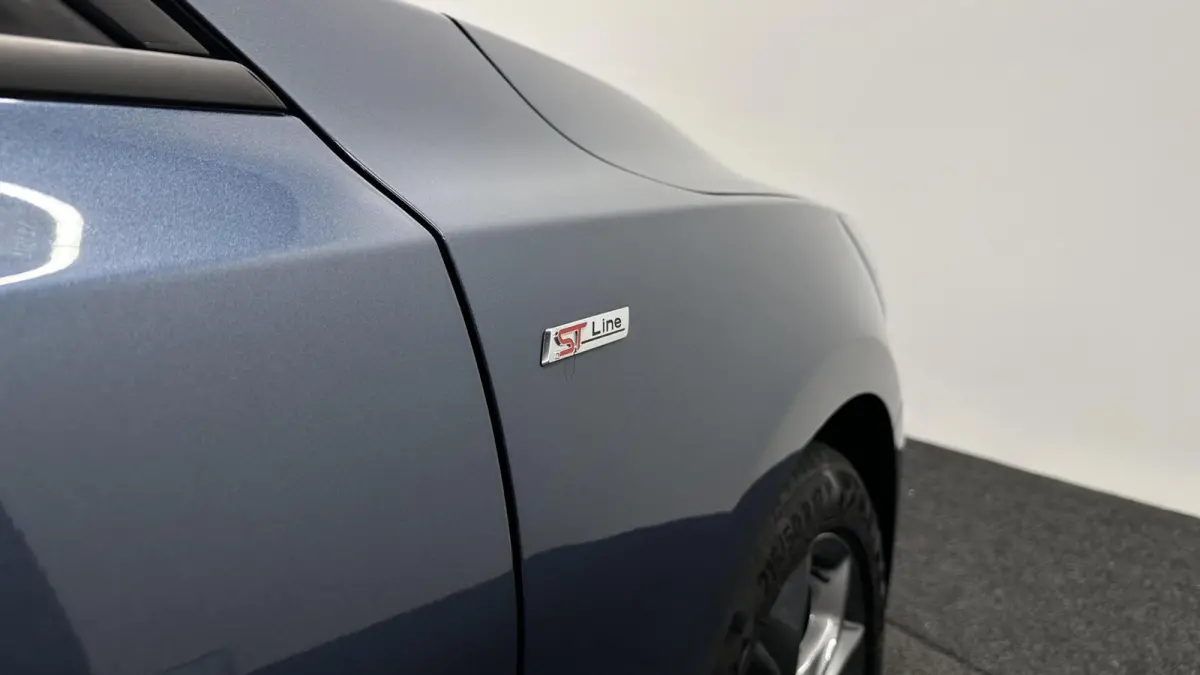 1.0 EcoBoost Hybrid Connected ST-Line CAMERA.