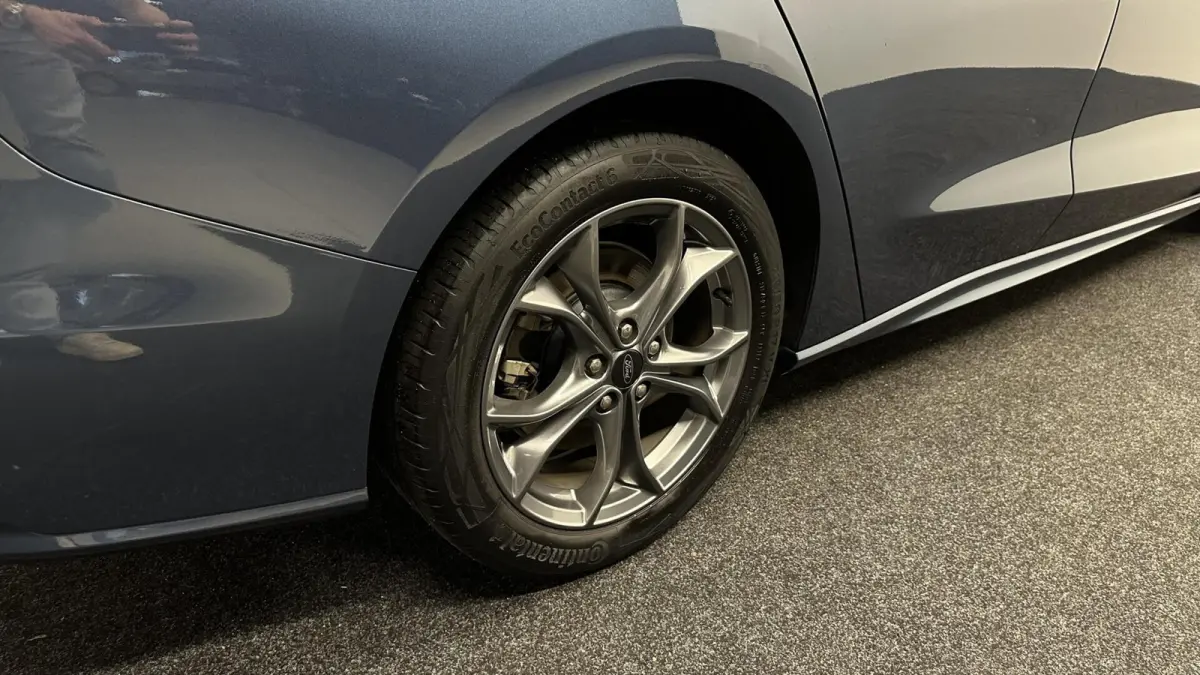 1.0 EcoBoost Hybrid Connected ST-Line CAMERA.