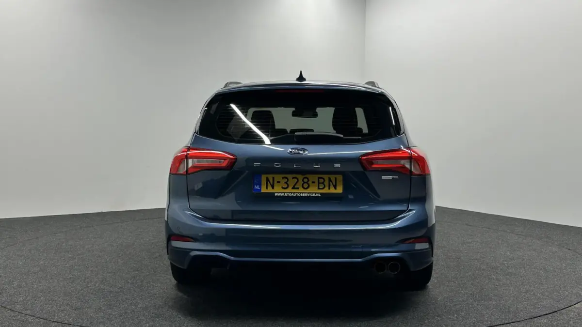 1.0 EcoBoost Hybrid Connected ST-Line CAMERA.