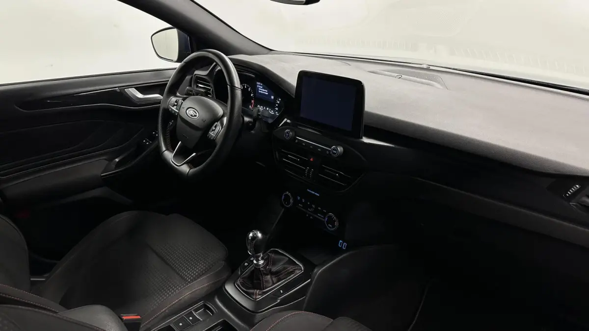 1.0 EcoBoost Hybrid Connected ST-Line CAMERA.