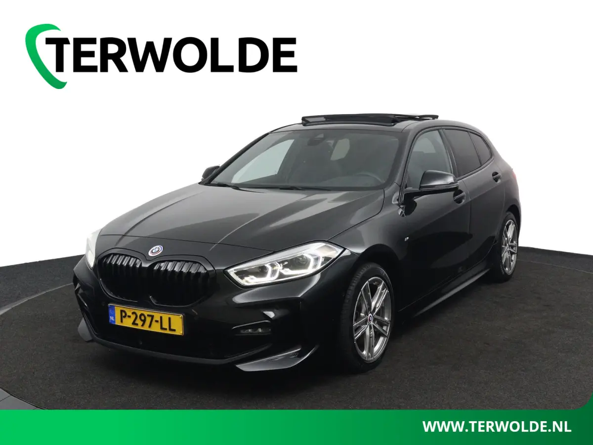 118i Business Edition | M Sport | Panoramadak | Parkeercamera | 33.282 km |