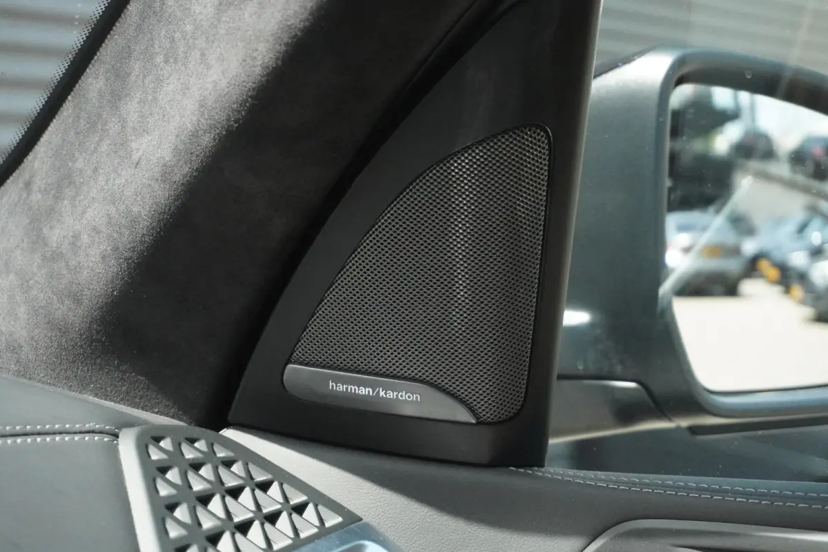 xDrive40i | 6 zitplaatsen | M Sportpakket | 21 inch LM M Dubbelspaak | Trekhaak met elektrisch wegklapbare kogel | Driving Assistant Professional | HIFI System Harman Kardon | Glazen panoram