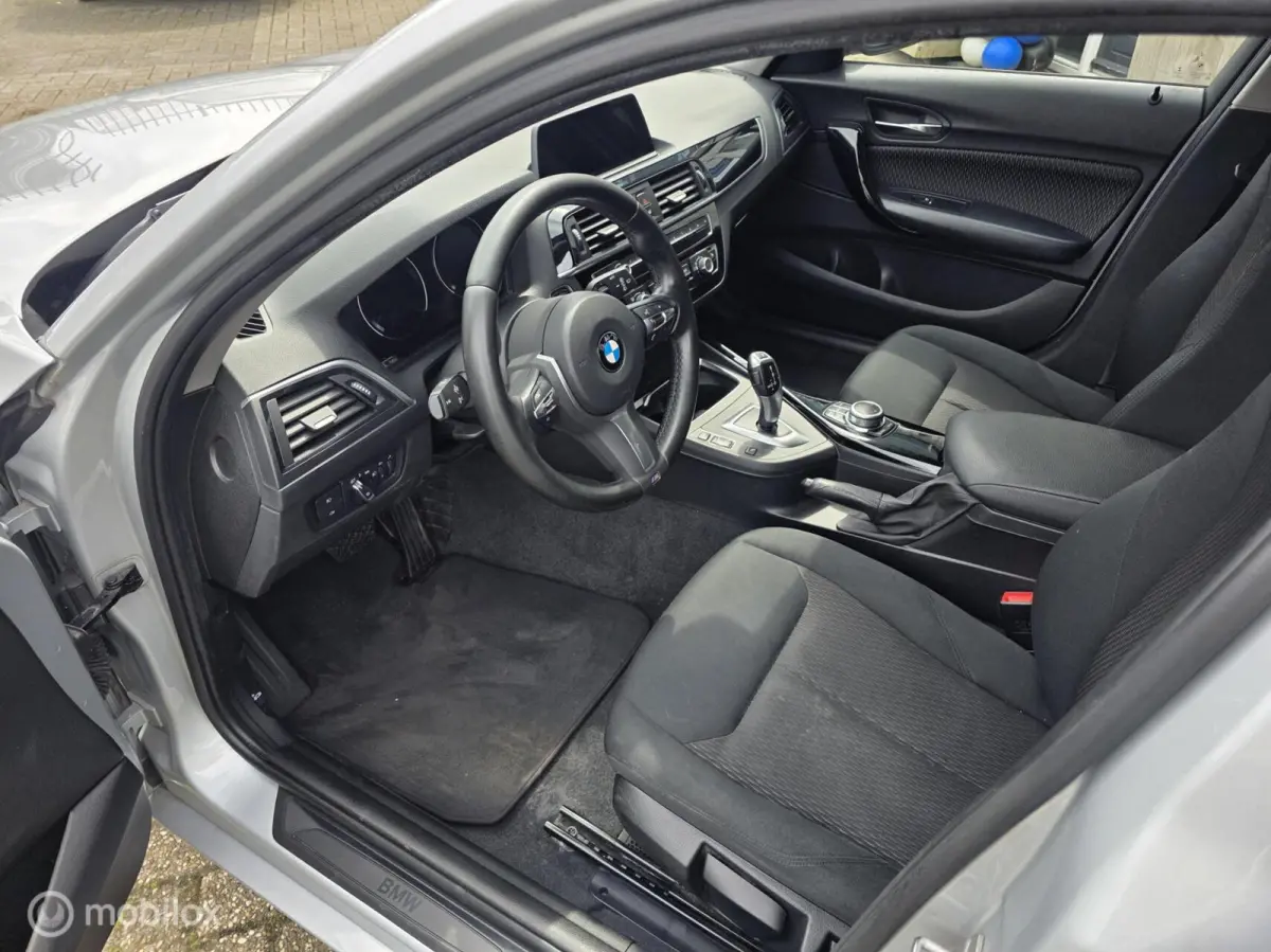 118i Business Aut.| Msport stuur|LED|LMV|