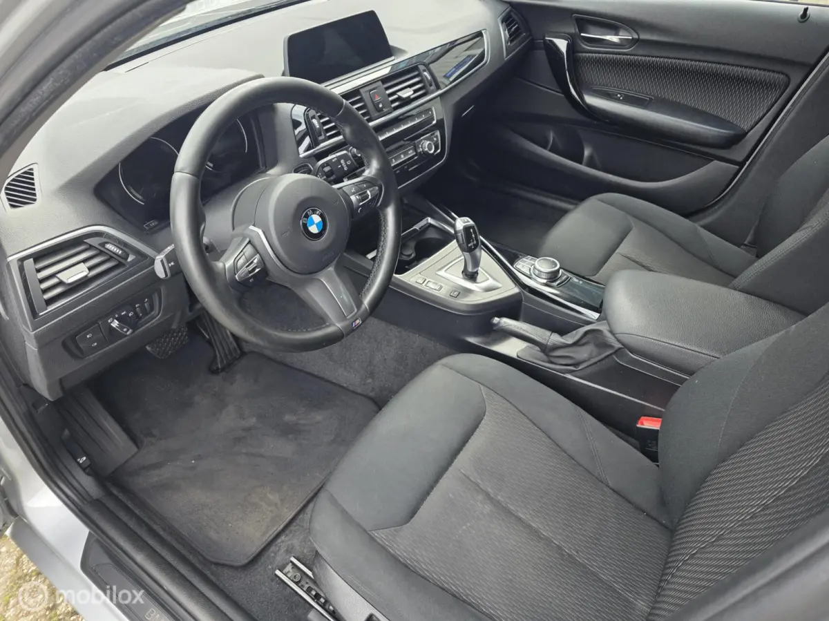 118i Business Aut.| Msport stuur|LED|LMV|