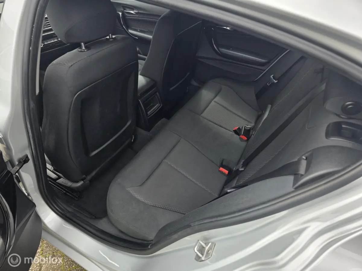 118i Business Aut.| Msport stuur|LED|LMV|