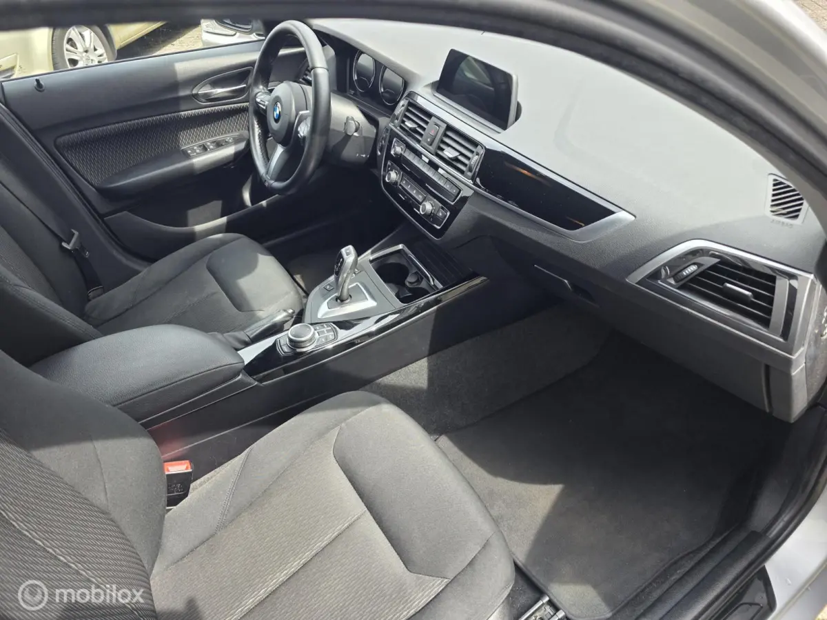 118i Business Aut.| Msport stuur|LED|LMV|
